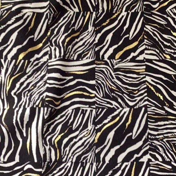 NWT Nip Tuck Swim Stylish Gold Foil Zebra Print Women’s One Piece Swimsuit Size8 - Picture 2 of 9